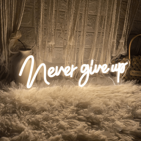 تابلو نئون طرح Never give up کد TP307